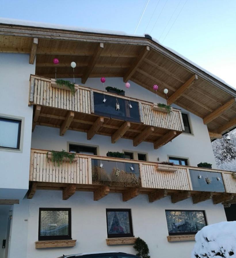 Gemuetliche Wohnung 10 Minuten Vom See Entfernt Zell am See Kültér fotó